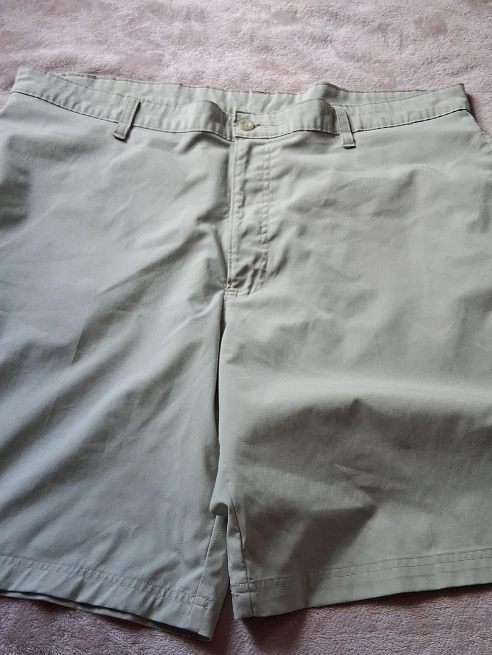 Byer California Men's Flat Front Shorts in Light Khaki
